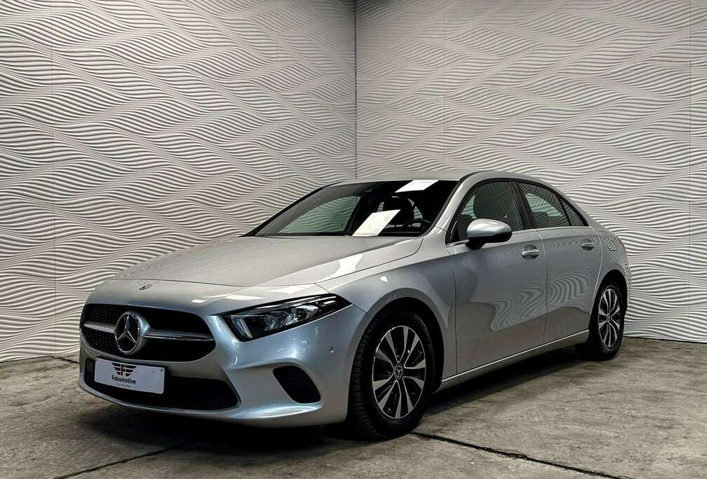 Mercedes-Benz d*AUT*NAVI*CAMERA*DAB*WIFI*