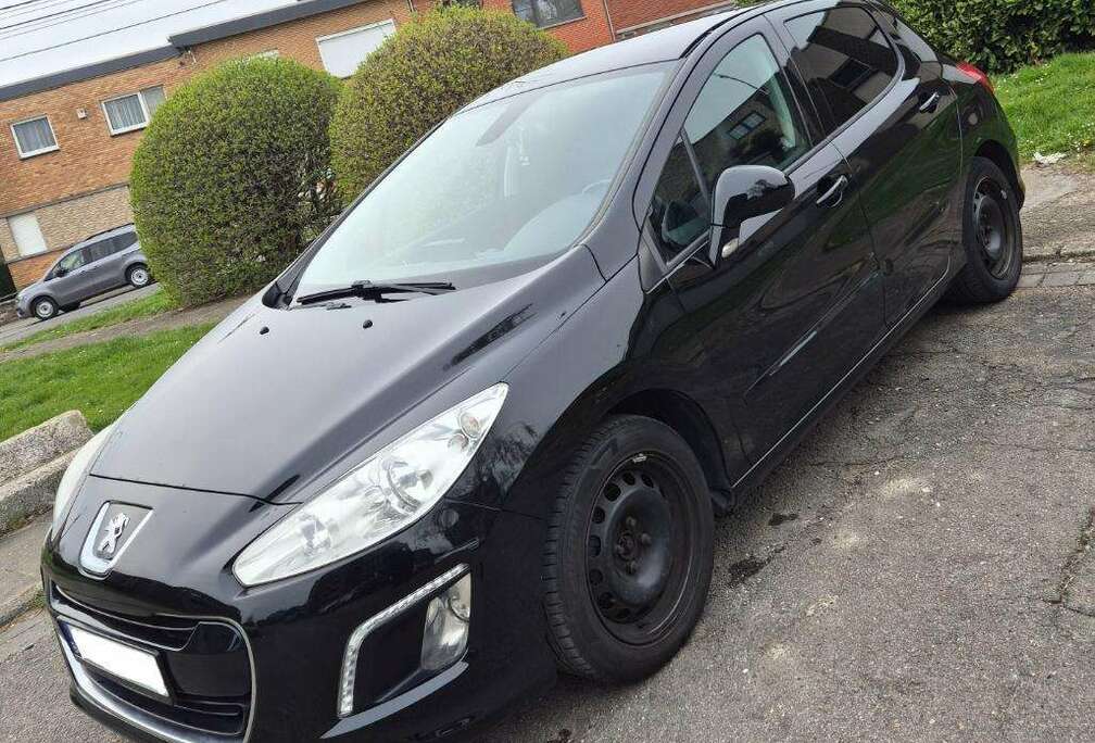 Peugeot 308 1.6 HDi Black