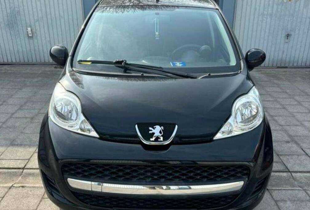 Peugeot 107 1.0i Urban Move