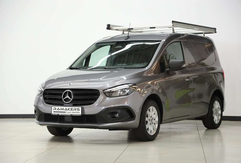 Mercedes-Benz 110 CDI L1  LED Navi Camera Carplay Zitverwarming