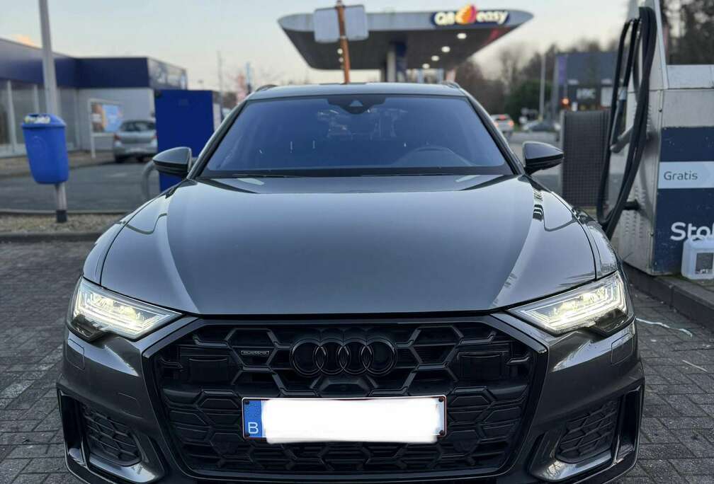 Audi Avant 55 TFSI e quattro S tronic line