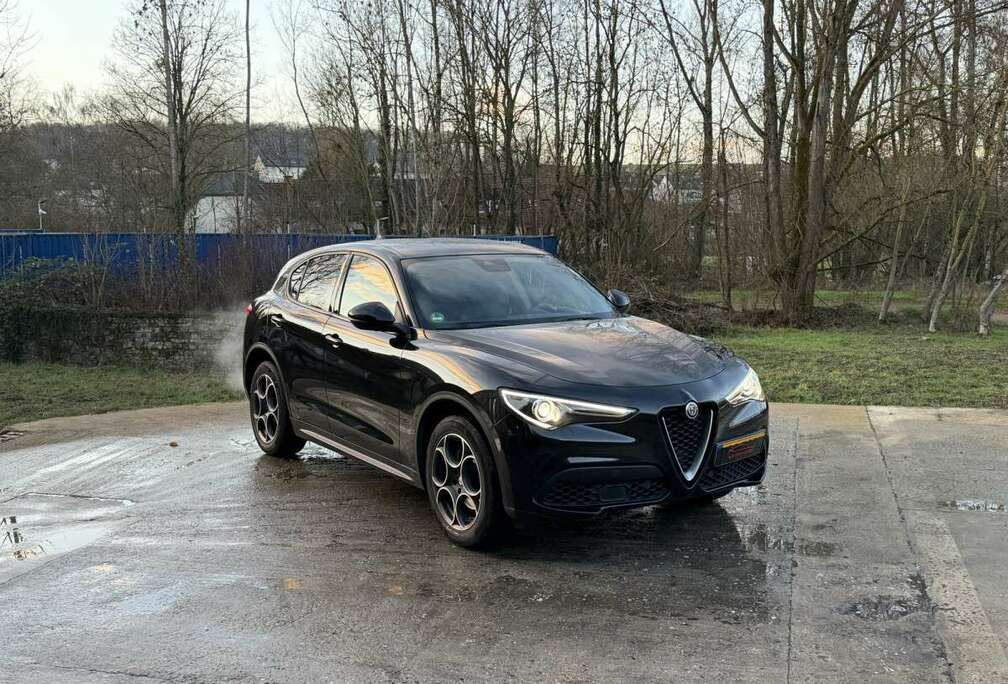 Alfa Romeo 2.0 TURBO 16V AT8-Q4 Veloce 280