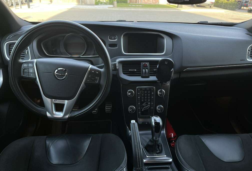 Volvo 2.0 T2 Sport Edition GPF (EU6d-TEMP)