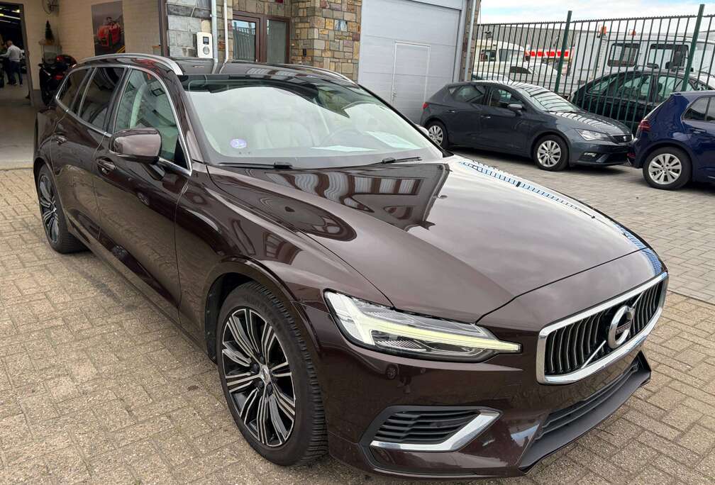 Volvo V60 2.0 T6 AWD PHEV Inscription Expression