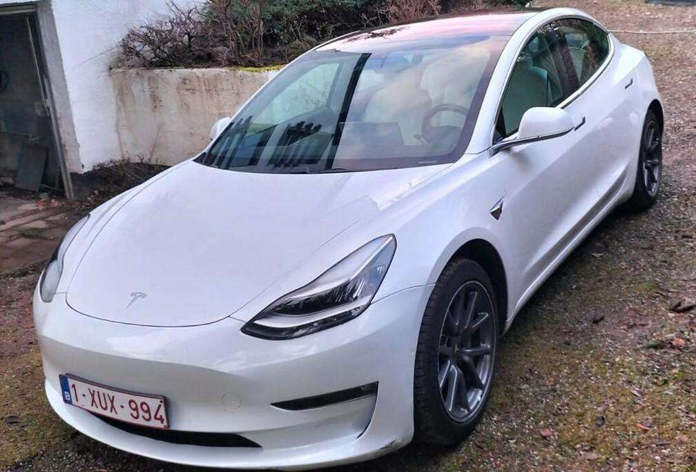 Tesla 75 kWh Long-Range Dual Motor