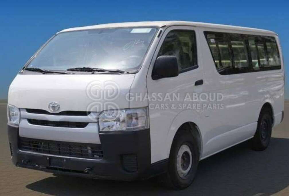 Toyota Hiace VAN 2.5-EXP OUT OF EU -24000 Euros(excl VAT)