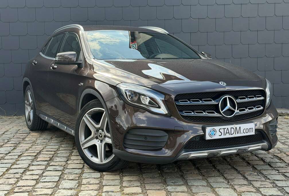 Mercedes-Benz AUTO AMG LINE 1HND LEDER CARPASS