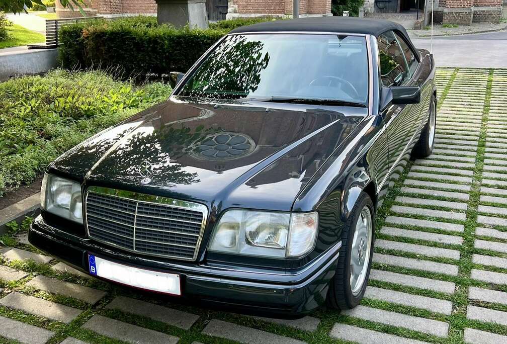 Mercedes-Benz Mercedes E220 Cabrio Automaat 94 Oldtimer