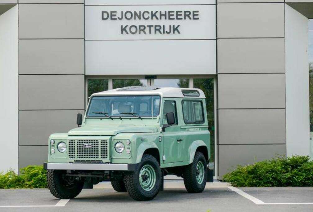 Land Rover 90 2.2 Diesel Heritage Edition