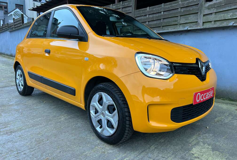 Renault 1.0i SCe Edition One (23765km)