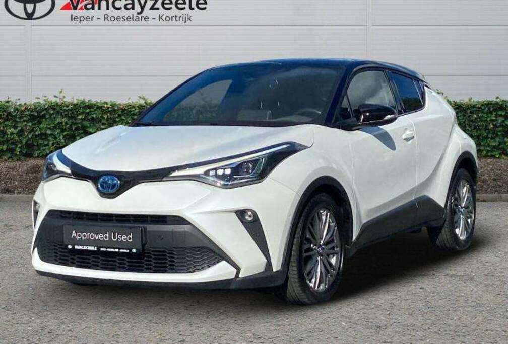 Toyota C-HIC Bi-Tone+cam+nav+sens V&A