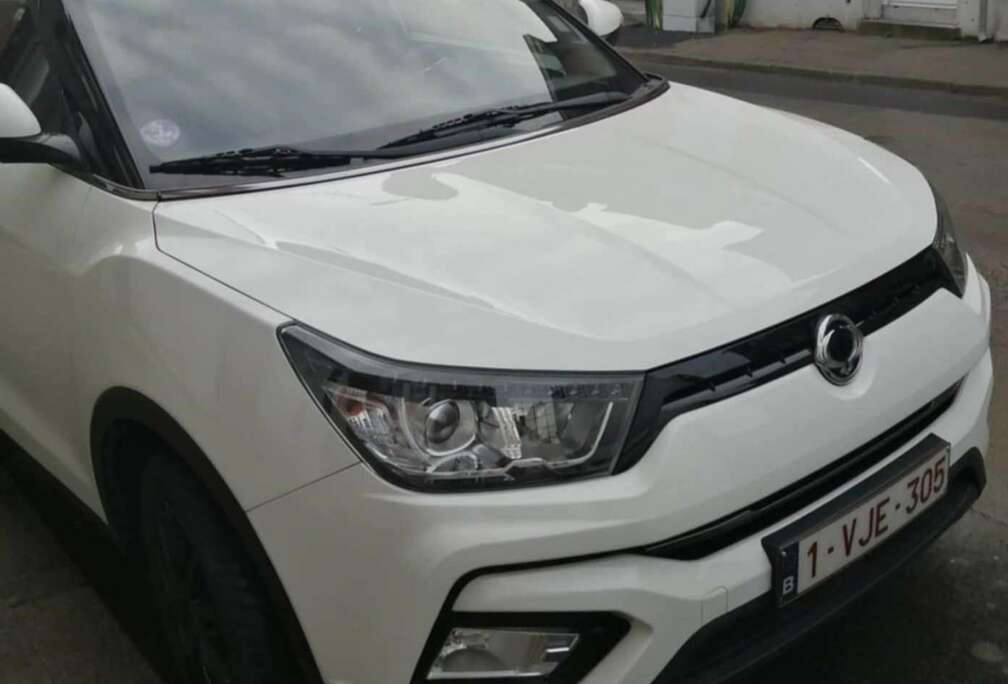 SsangYong 1.6i e-XGi 2WD Sapphire (EU6c)