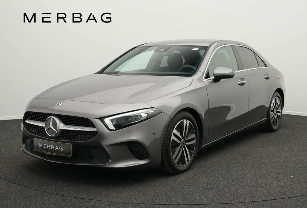 Mercedes-Benz A 180 d AMG-Line Multi+360+Pano+Night+Memo Navi