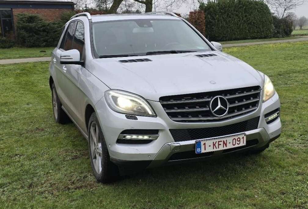 Mercedes-Benz BlueTEC 4MATIC 7G-TRONIC