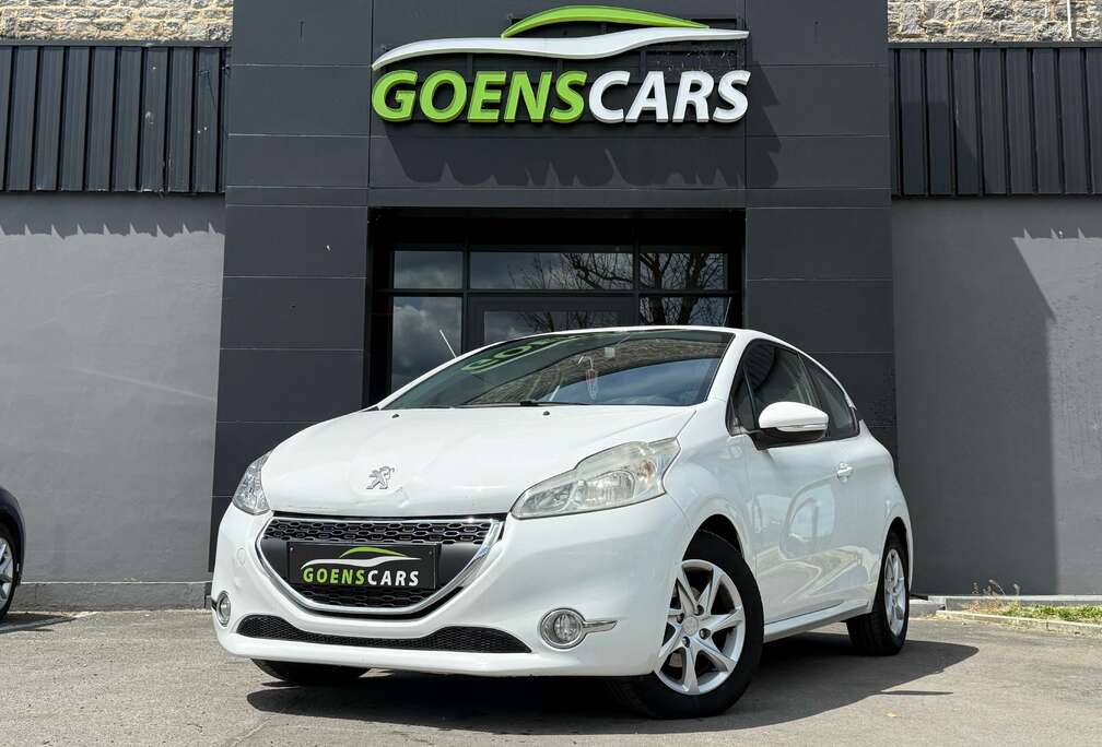 Peugeot 208 1.4HDi CLIM AUTO,PRTE  IMMATRICULER,GARANTIE…
