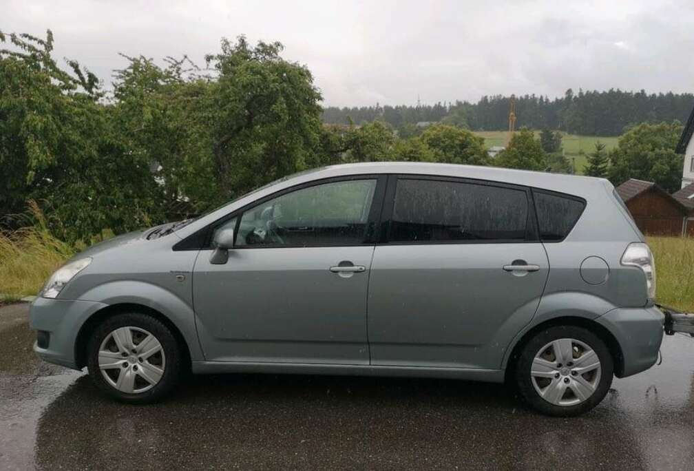 Toyota Corolla Verso 1.8i VVT-i 16v Linea Luna 7pl.