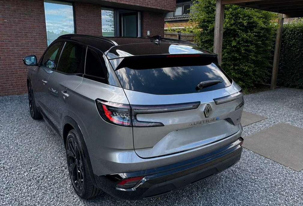 Renault Iconic Esprit Alpine E-Tech full hybrid 200.