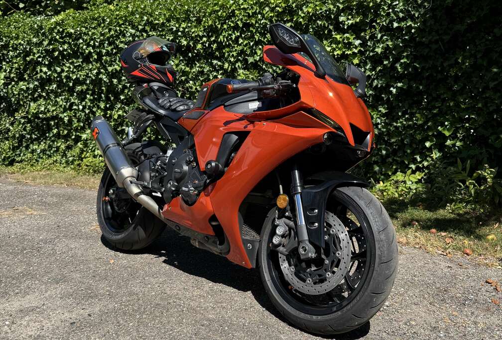 Akrapovic Trackday Demi-ligne