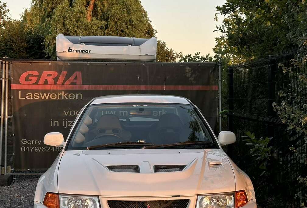 Mitsubishi lancer evo V GRS