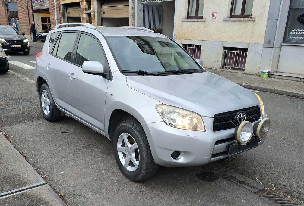 Toyota 2.0i VVT-i 16v VIP