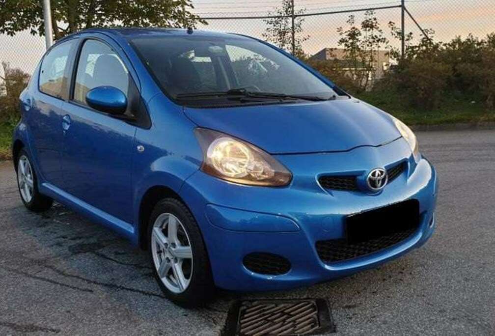 Toyota Aygo 1.0i VVT-i Music