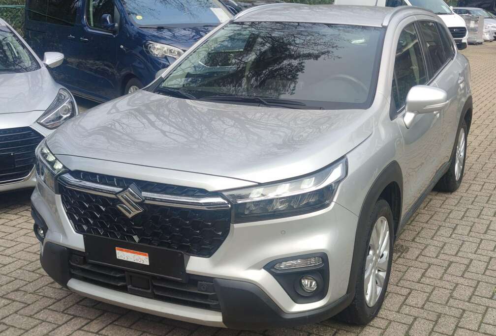 Suzuki  10000 KM / NIEUW