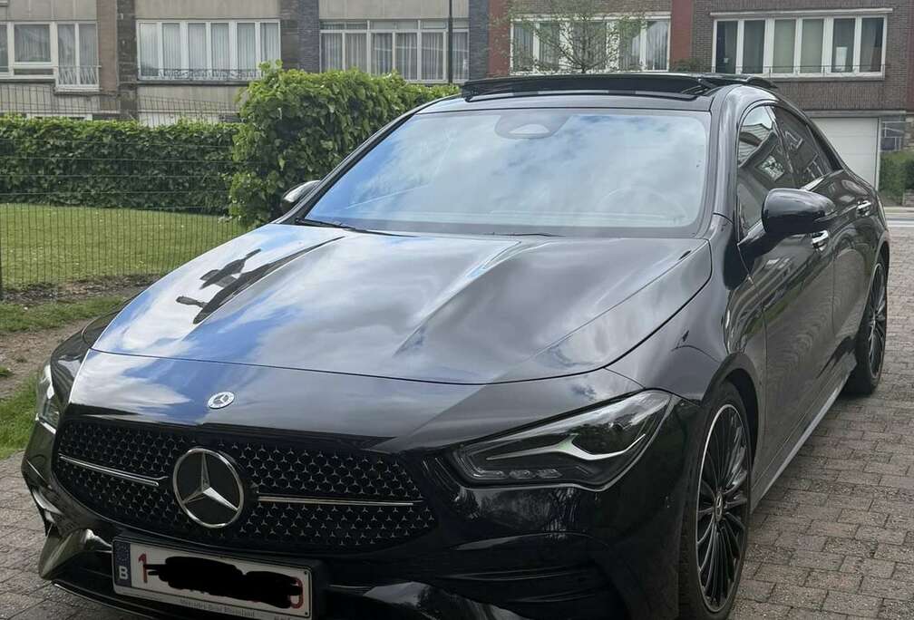 Mercedes-Benz AMG Line Black Edition Comme Neuve