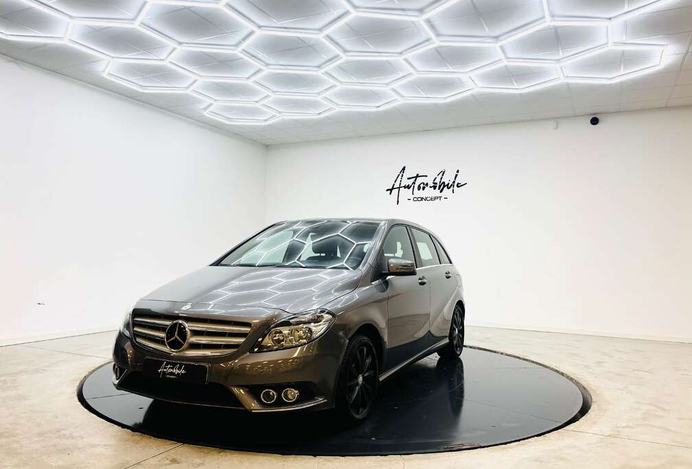 Mercedes-Benz 1AN GARANTIECARNET COMPLETPARKING ASSIST