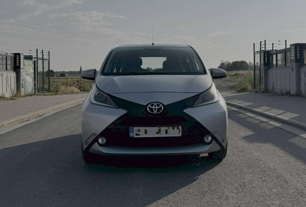 Toyota Aygo 1.0i VVT-i x