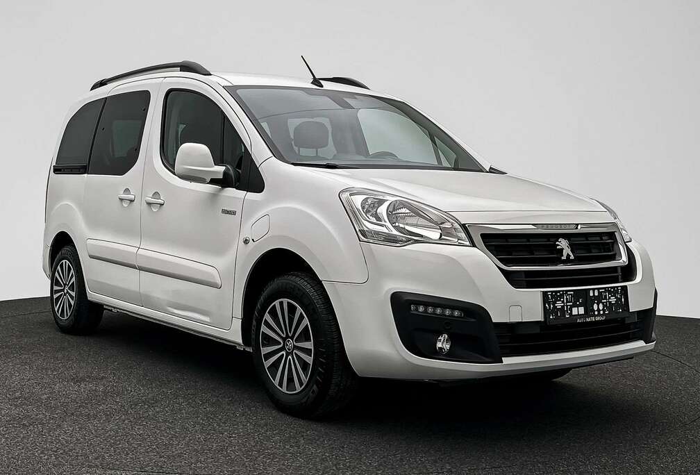 Peugeot e-Partner Tepee 22.5 kWh / CAMERA / CRUISE CONTROL