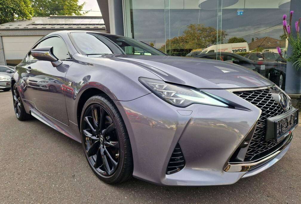 Lexus RC 300h 2.5i F Sport Line E-CVT