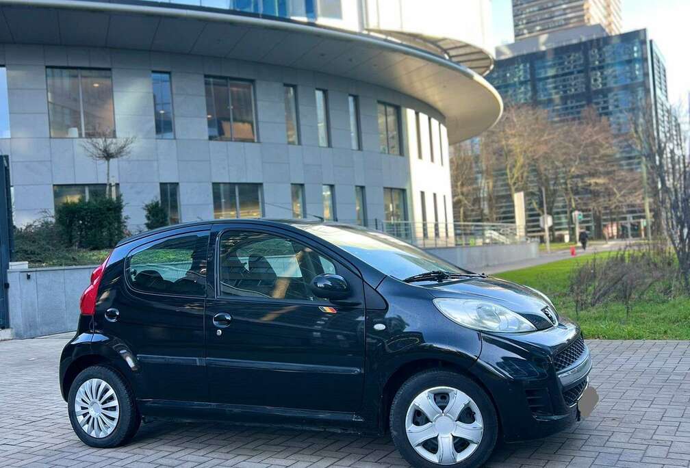 Peugeot 107 1.0i Trendy