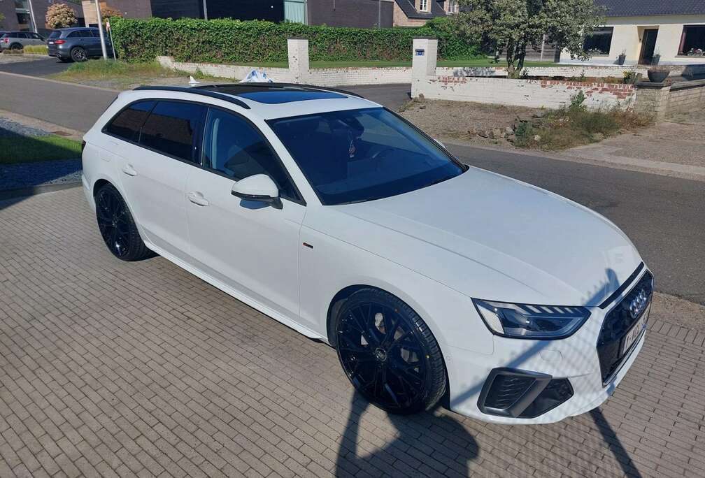 Audi A4 Avant 40 TDi S line S tronic