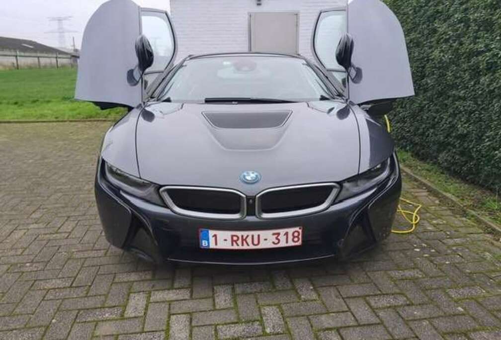 BMW i8