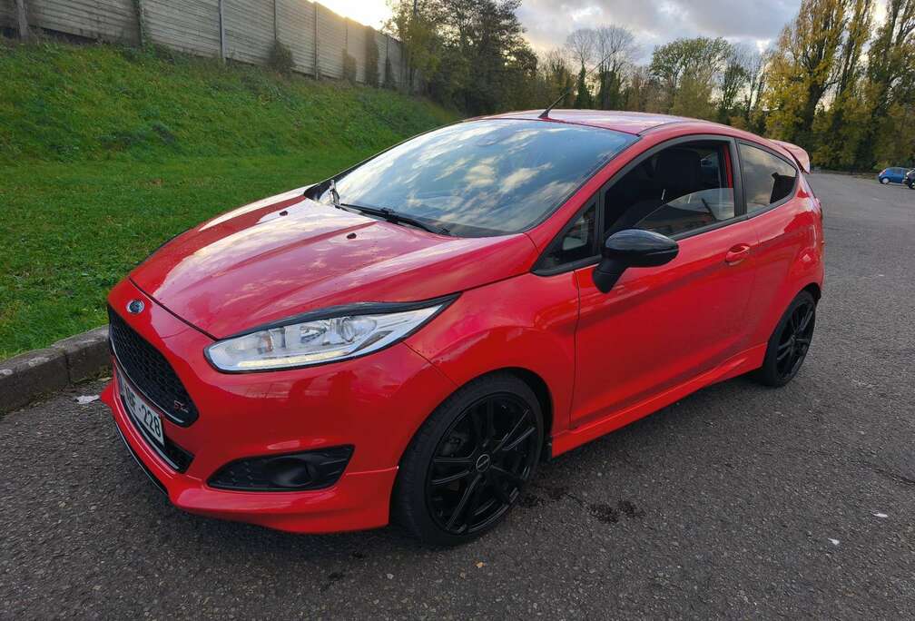 Ford 1.0 EcoBoost 125 S&S Titanium X