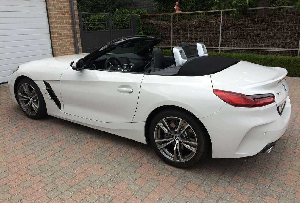 BMW Z4 2.0iAS sDrive20i       M-SPORT