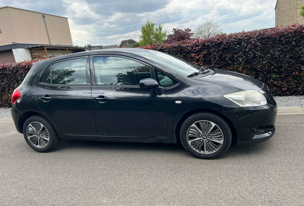 Toyota 1.4 D-4D Linea Luna