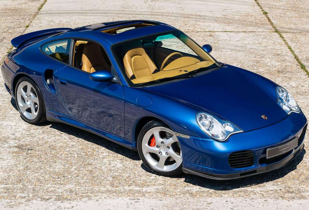 Porsche 996 Turbo  Special order Cobalt Blue Metallic Paint