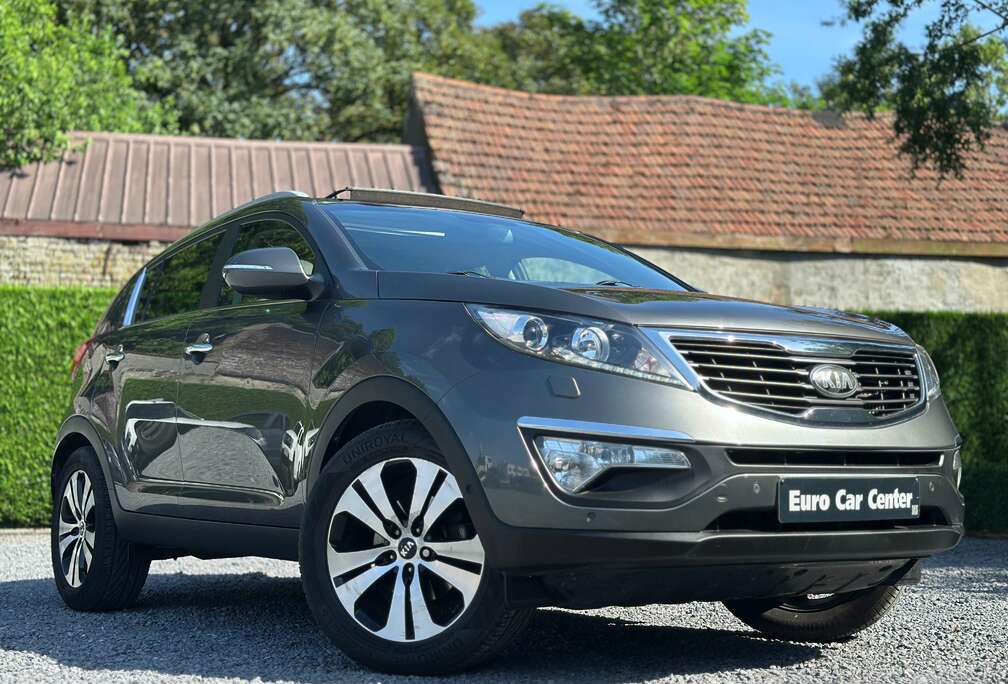 Kia Sportage 1.7 CRDi 2WD Sense  ISG / CAMERA / PANODAK / ZETEL VERWARMING / KEYLESS
