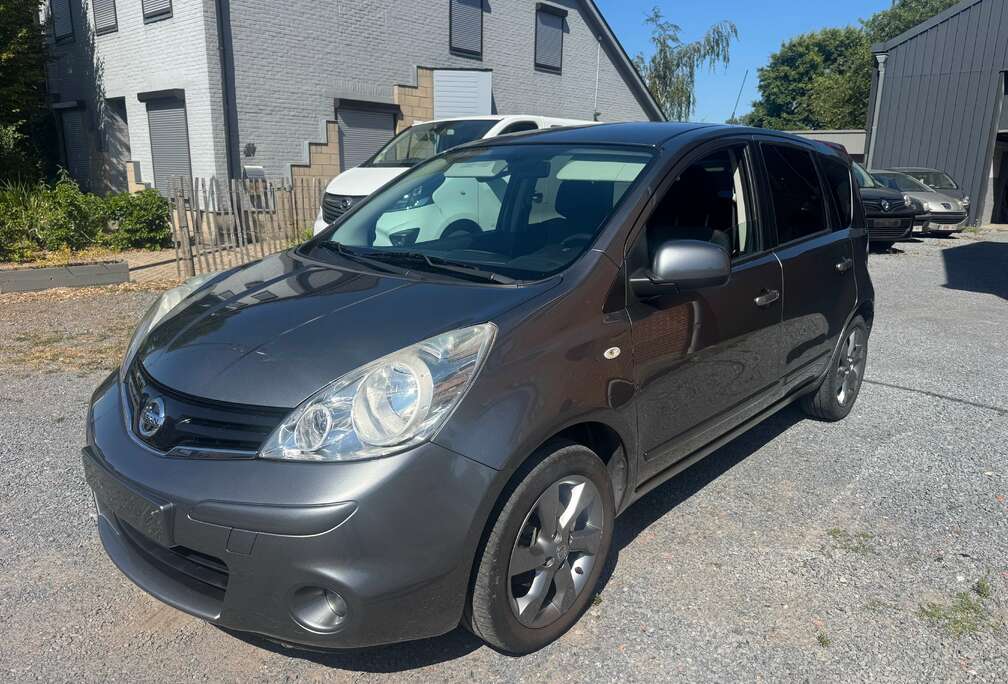 Nissan 1.4i Benzine,Airco,Gps,1eigenaar+boek