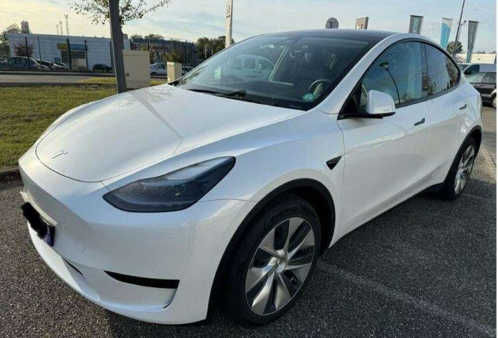Tesla Model Y 72.5 kWh Long Range RWD