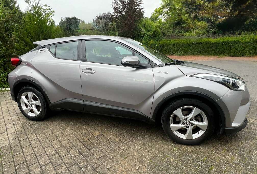 Toyota 1.8 VVT i-Hybrid 122PK e-CVT C-Enter & Touch 2Go Nav