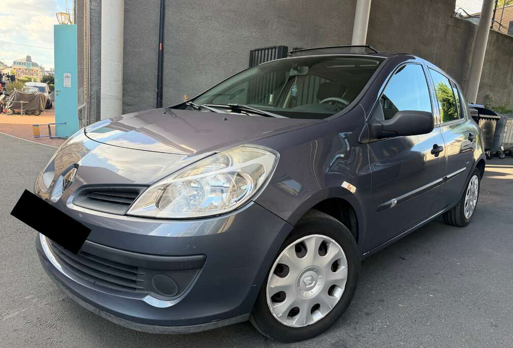 Renault Clio 1.2i 16v Authentique