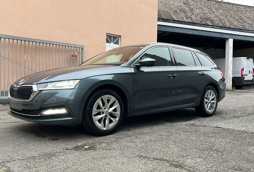 Skoda Octavia SW PHEV 1.4 TSI Style DSG 12 mois de garan