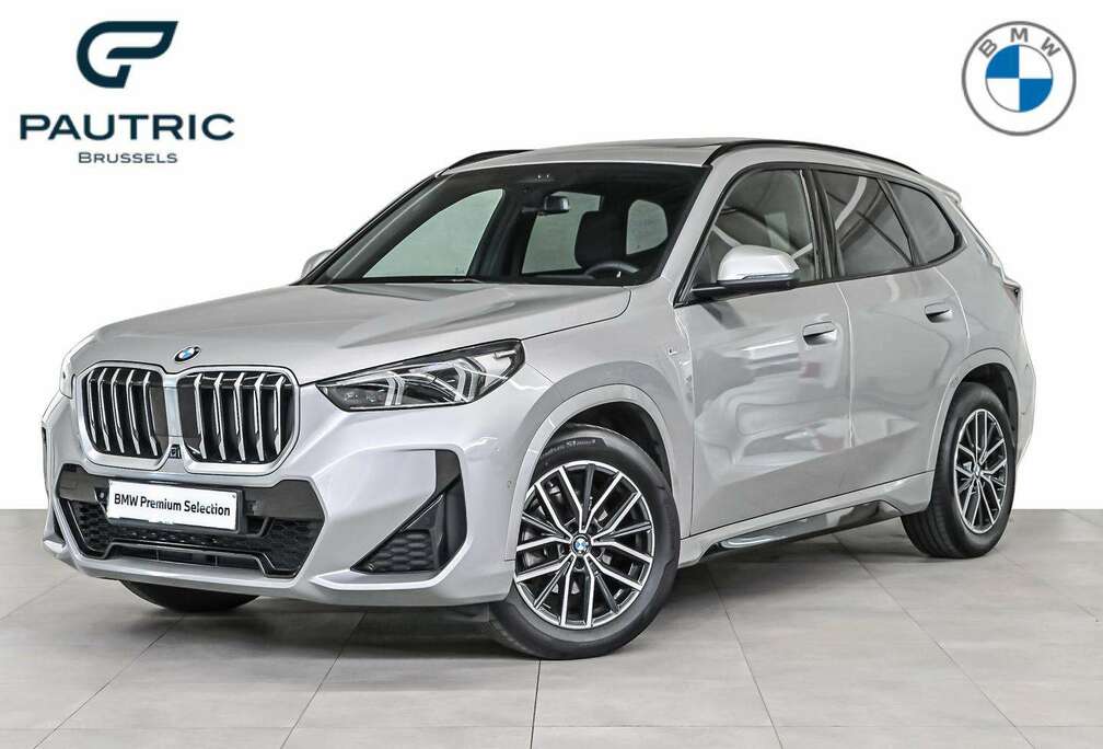 BMW 18i -PANO/ 360CAM/ HUD/ HARMANKARDON - 2 ans/jaar