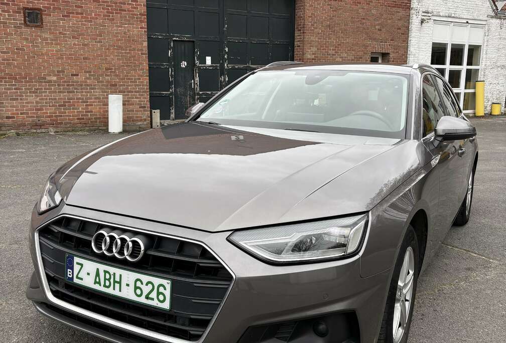 Audi A4 Avant 30 TDi Business Edition S tronic (EU6AP)