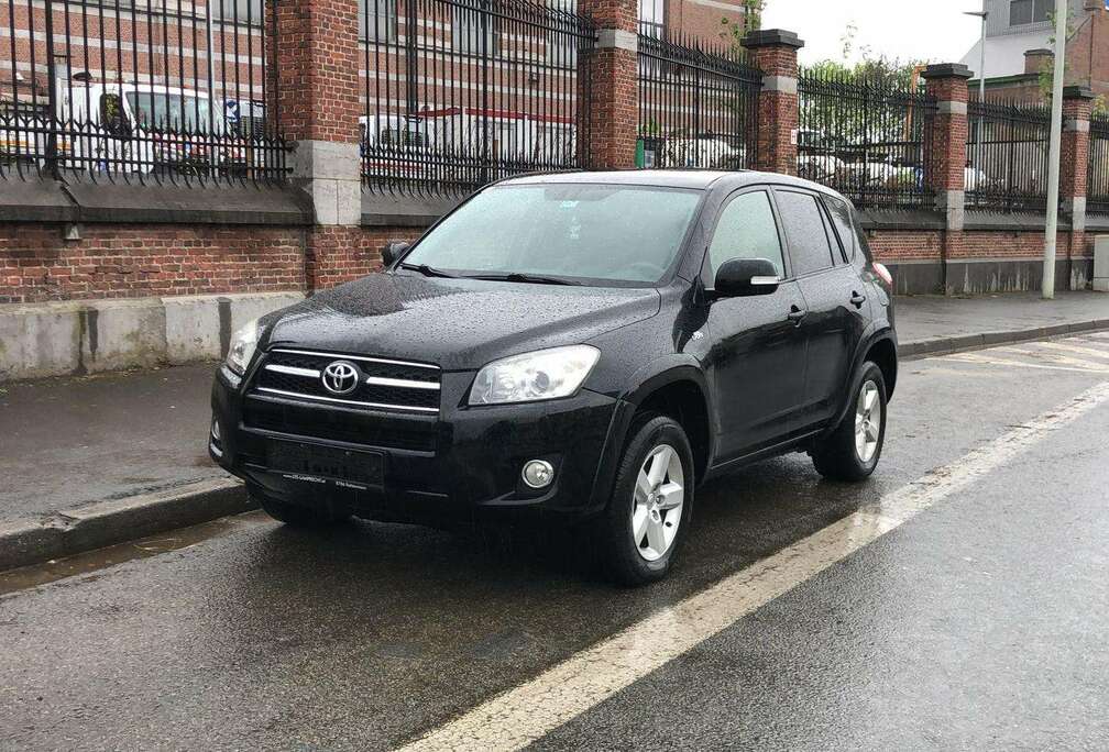 Toyota 2.2 Turbo D4D D-CAT 4x4 VXE