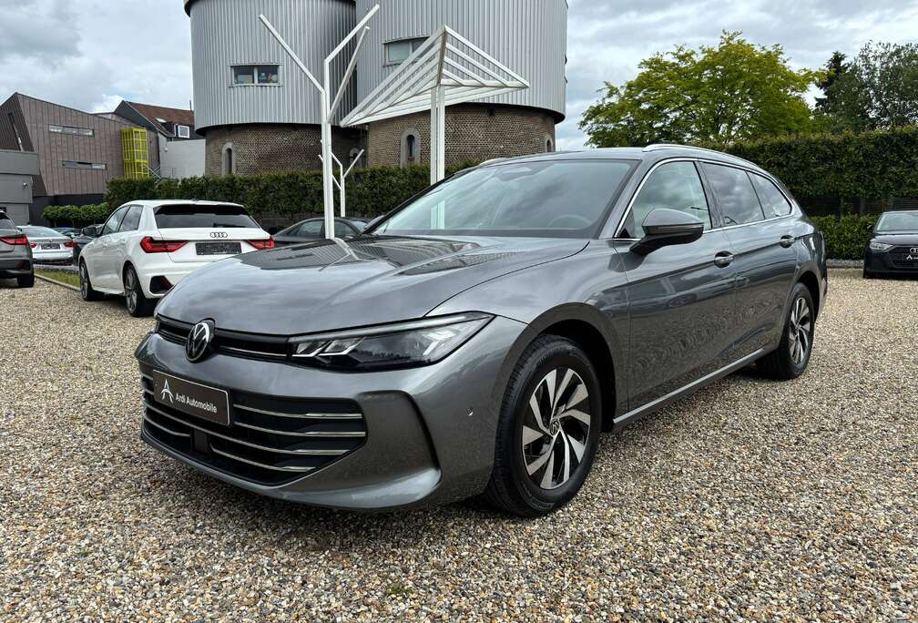 Volkswagen 2.0 TDi DSG *CARPLAY*VOLANT+SIEGE CHAUFF*1ER PROPRIO*GARANTIE*