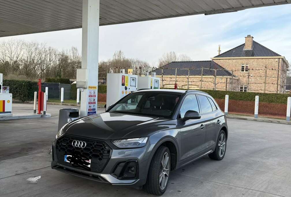 Audi 55 TFSIe quattro S tronic line