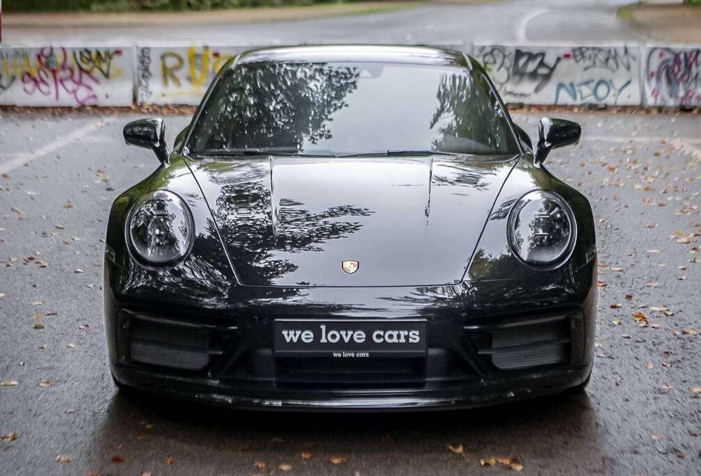 Porsche 4 GTS - 37.000 € of OPTIONS